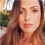 Se hai bisogno di aiuto per i tuoi compiti, posso aiutarti!